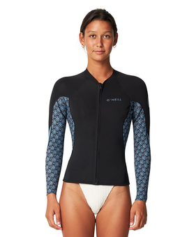 Wetsuits We stock the very latest in Surf Street Clothing Footwear Wetties Surfboards Skateboards Sunglasses and accessories. Shop with us online or instore