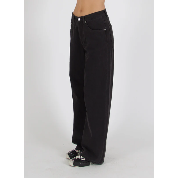 Federation - Chill Jean - Washed Black
