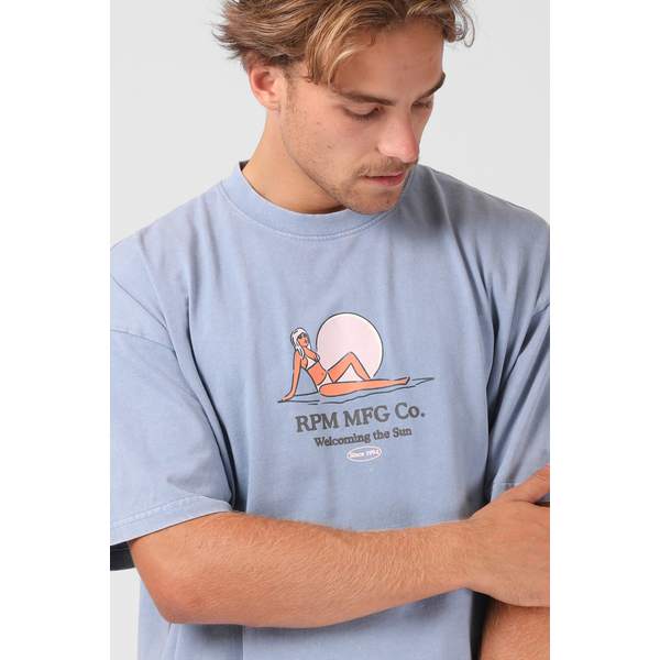 RPM Tee MensTops We stock the very latest in Surf
